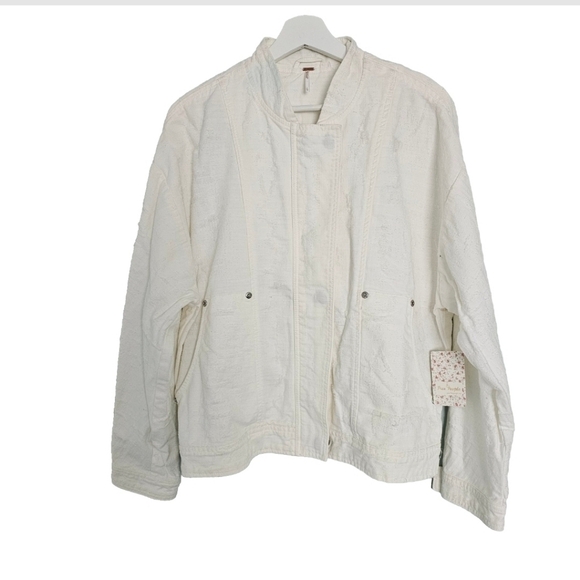 NEW FREE PEOPLE White Cotton Distressed Denim Tennis Jacket - Picture 6 of 6